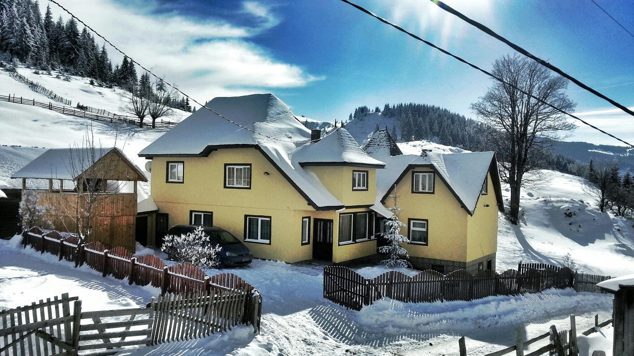 Casa Marcela Fundata Buitenkant foto